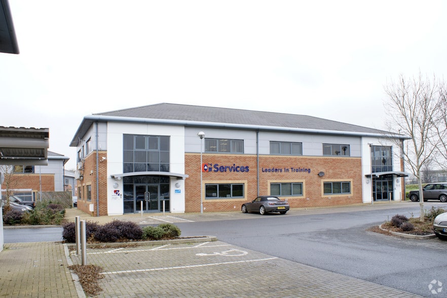 Waterfront, Stonehouse to rent - Building Photo - Image 2 of 3