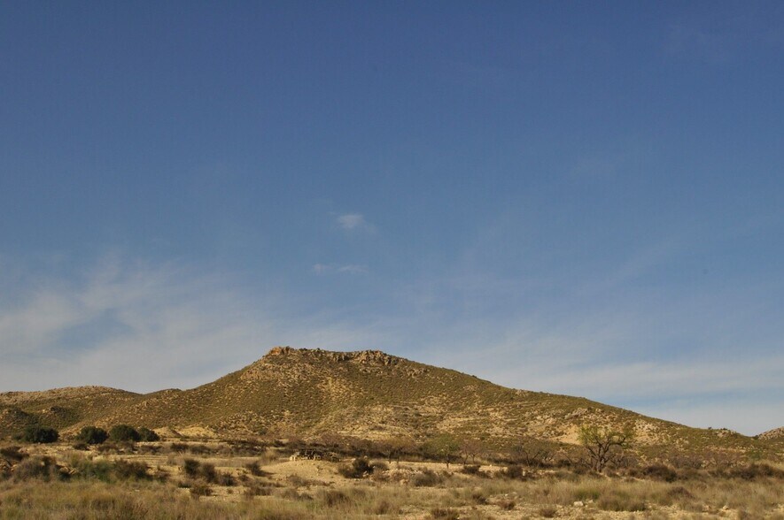 Land in Jumilla, Murcia for sale - Aerial - Image 2 of 11