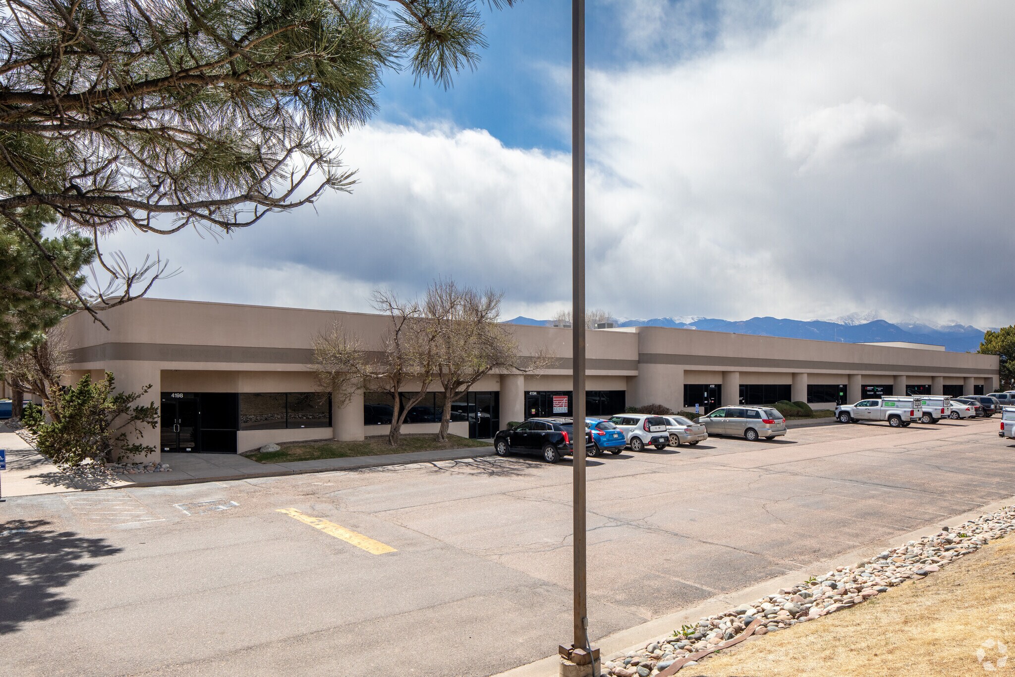 4180-4198 Center Park Dr, Colorado Springs, CO to rent Building Photo- Image 1 of 4