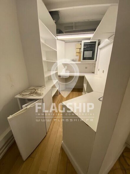 Office in Paris for sale - Interior Photo - Image 3 of 8