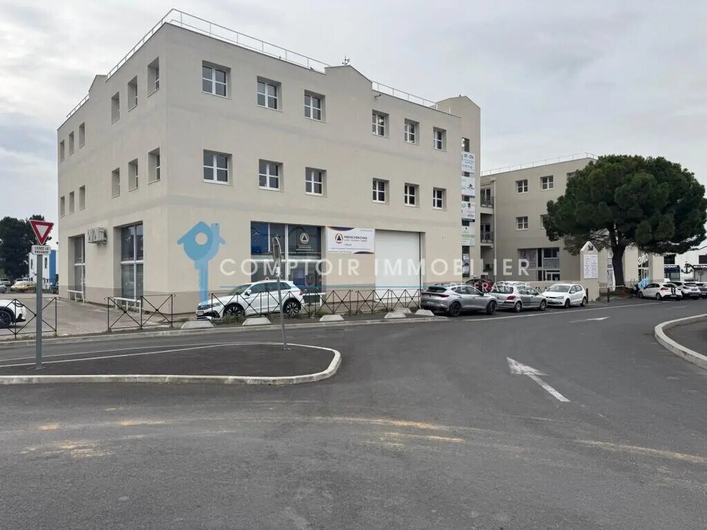 Vente Bureaux 117 m² - Photo 1