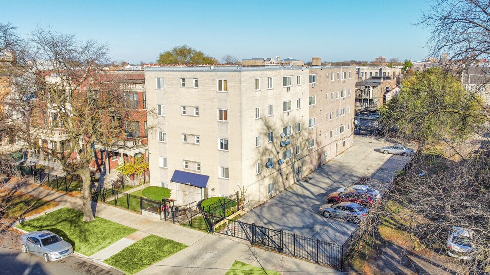 4725 S Michigan Ave, Chicago 60615 UK