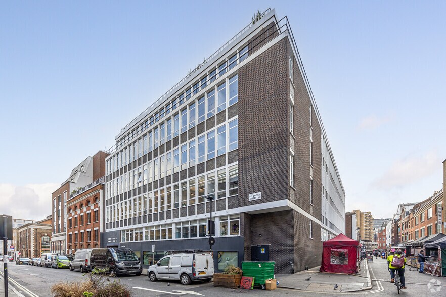 6-7 St. Cross St, London to rent - Building Photo - Image 1 of 33