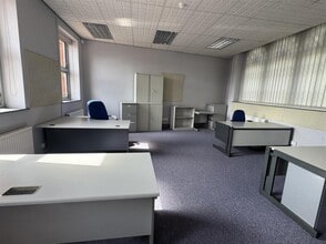 90-92 North St, Leeds to rent Interior Photo- Image 1 of 1