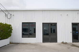 301-311 NE 61st St, Miami, FL for rent Building Photo- Image 1 of 4