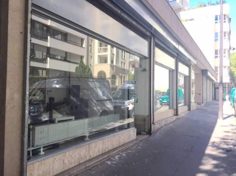 Office in Paris for sale Building Photo- Image 1 of 4