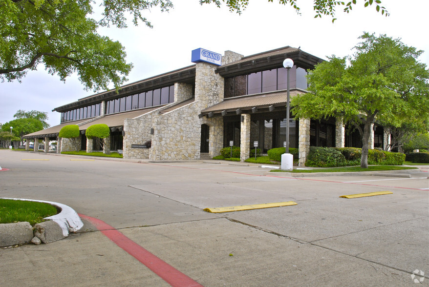 16610 N Dallas Pky, Dallas, TX for rent - Building Photo - Image 1 of 8