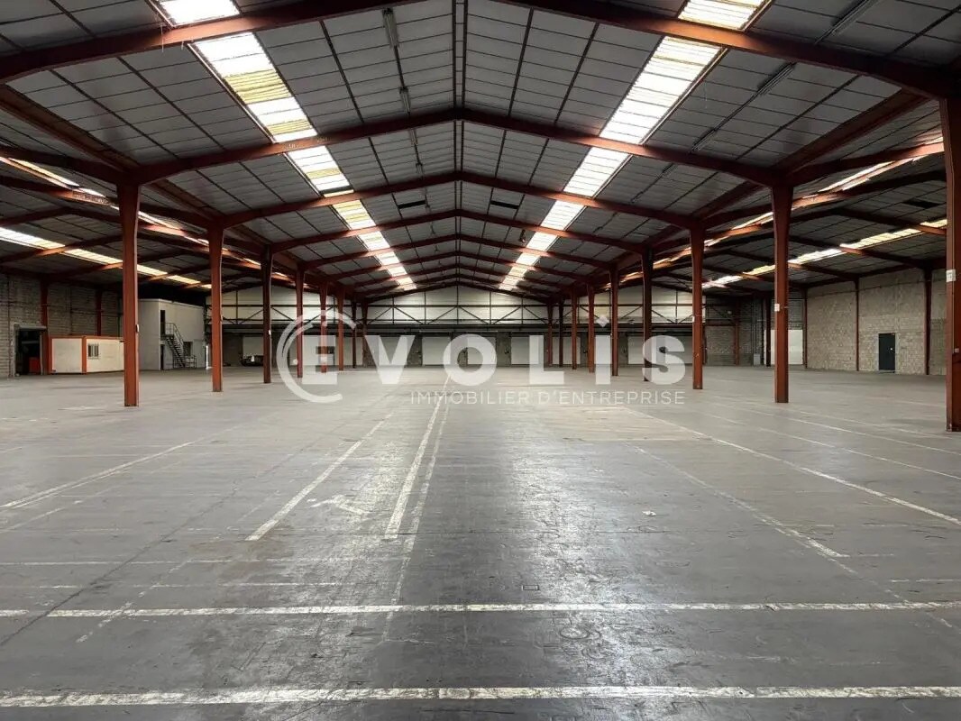 8 Avenue De L'Industrie, Corbas to rent Interior Photo- Image 1 of 5