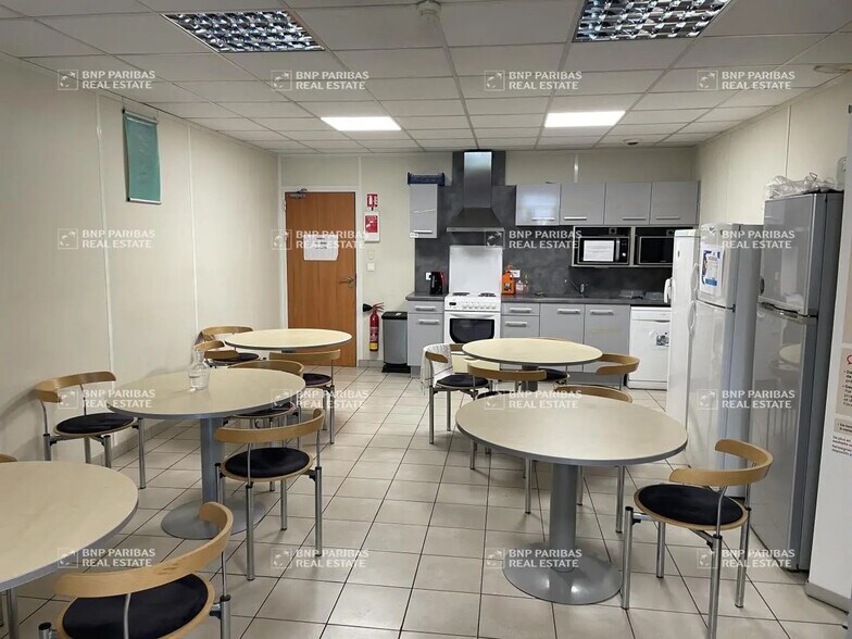 Office in Blanquefort to rent - Interior Photo - Image 3 of 37