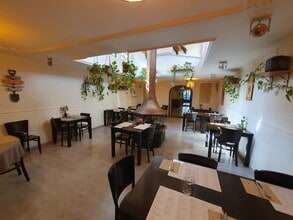 Retail in Igualada, Barcelona to rent Interior Photo- Image 2 of 19