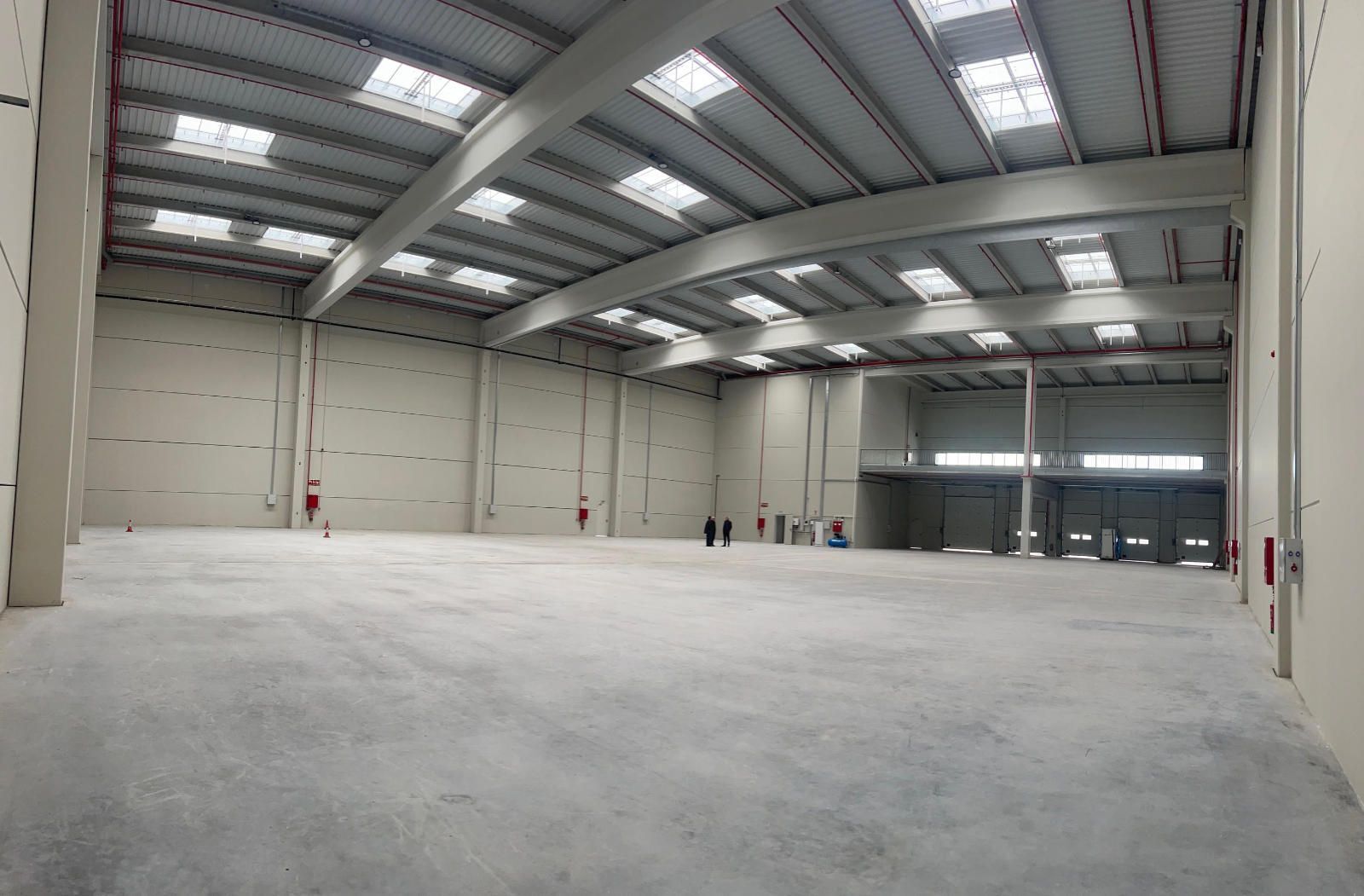 Industrial in Madrid, Madrid to rent Primary Photo- Image 1 of 13