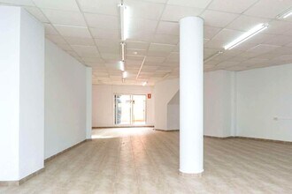 Retail in Castellar del Vallès, Barcelona to rent Interior Photo- Image 2 of 21