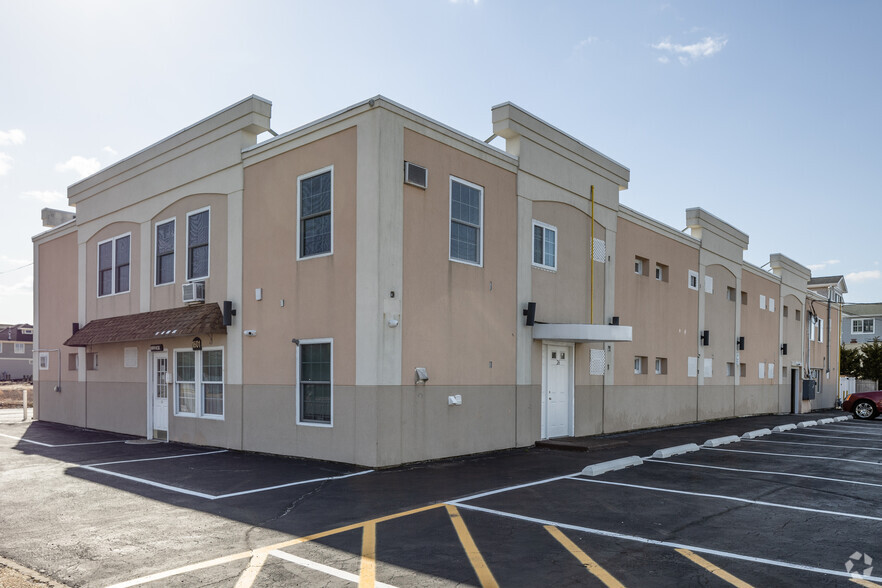 1601 Ocean Ave, Point Pleasant Beach, NJ for sale - Building Photo - Image 3 of 12