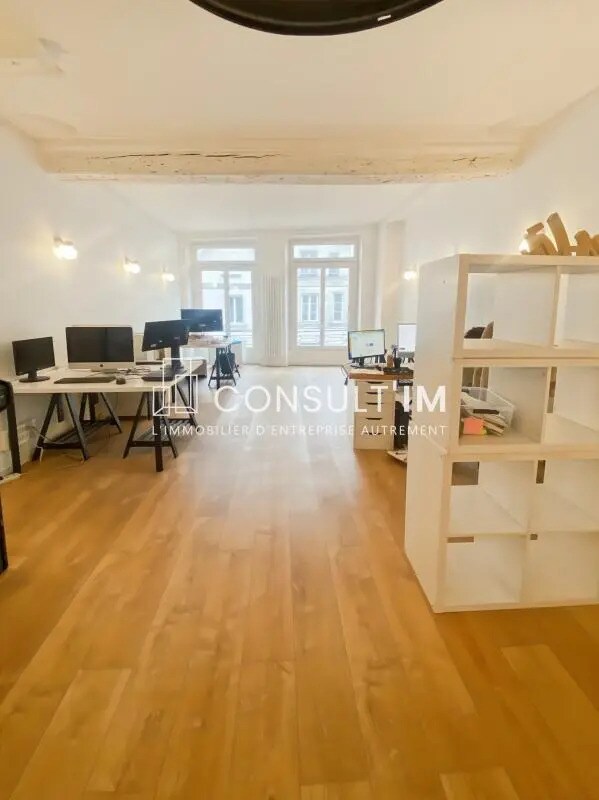 Location Bureaux 55 m² - Photo 1