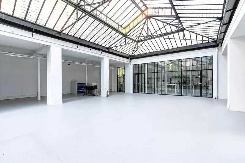 Office in Paris for sale - Building Photo - Image 2 of 10