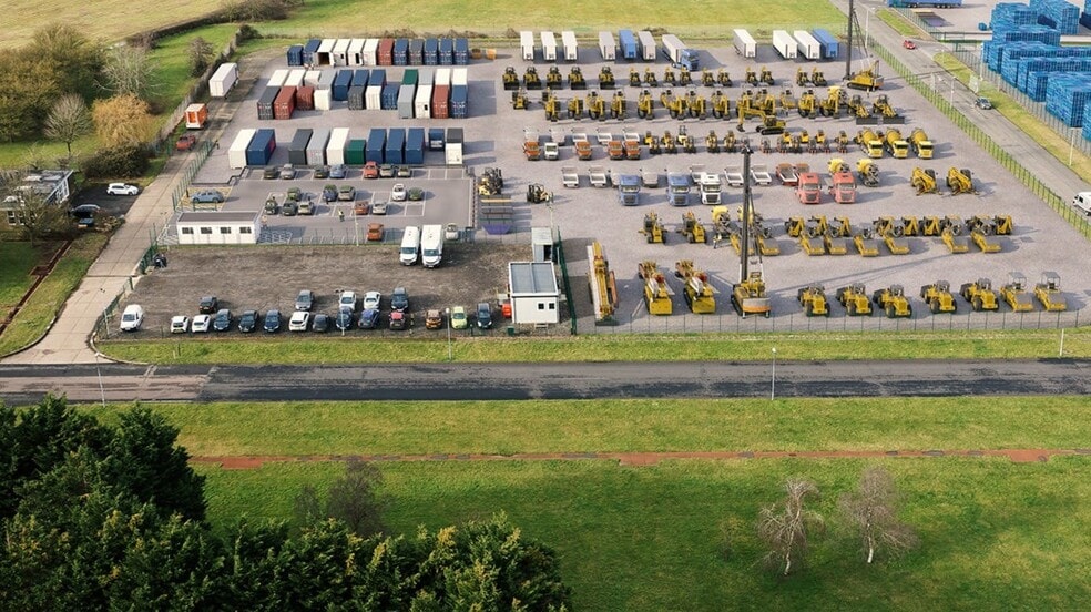 Twinwoods Business Park, Milton Ernest to rent - Building Photo - Image 3 of 13