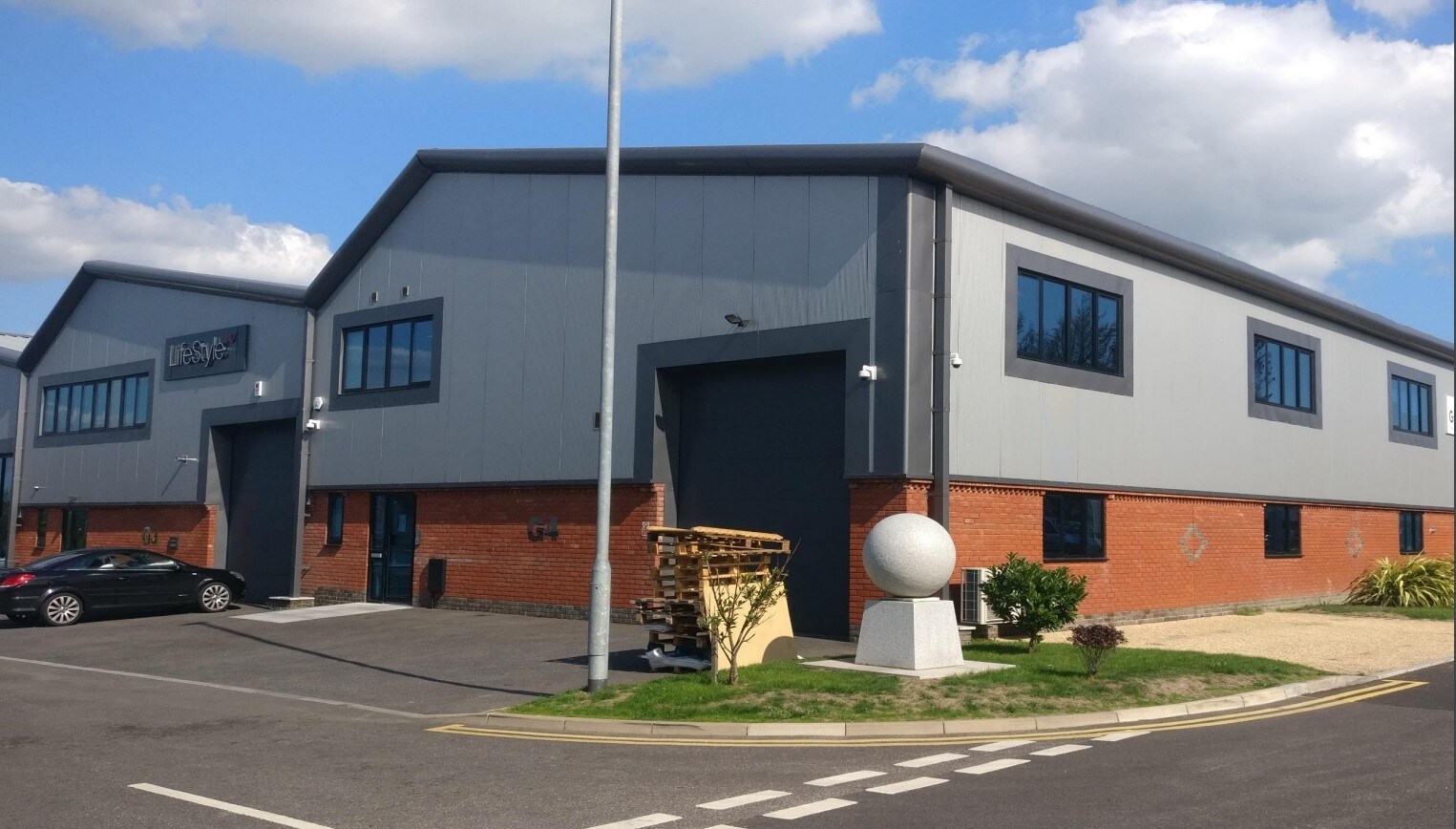 Dittons Rd, Polegate for sale Primary Photo- Image 1 of 1