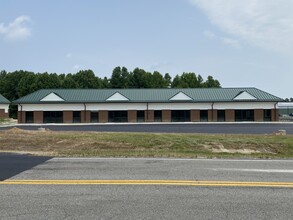 25210 Hofheimer Way, North Dinwiddie, VA for rent Building Photo- Image 1 of 9