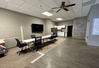 424 Luna Bella Ln, New Smyrna Beach, FL to rent Interior Photo- Image 2 of 6