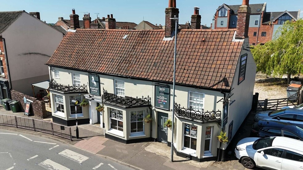 3 Queens Rd, Fakenham for sale - Building Photo - Image 2 of 11