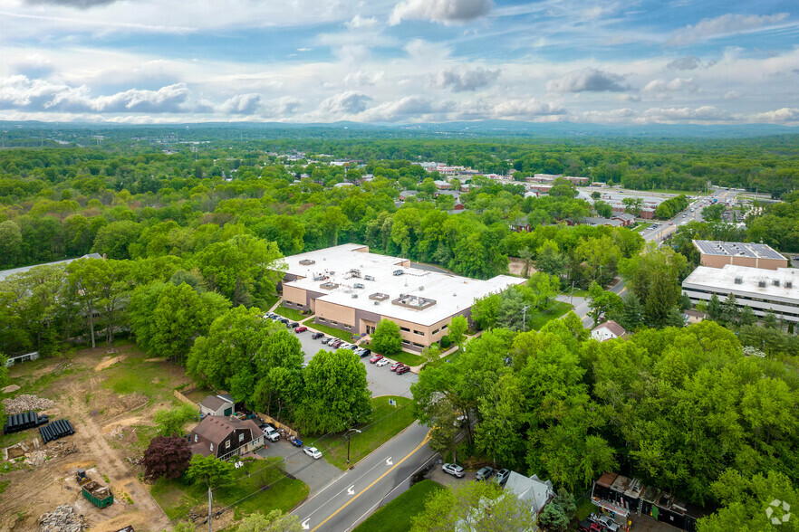 222 New Rd, Parsippany, NJ for rent - Aerial - Image 3 of 5