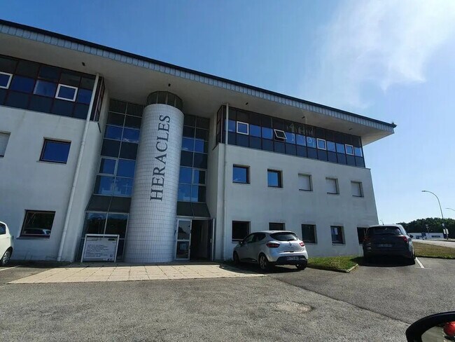 Location Bureaux 210 m²