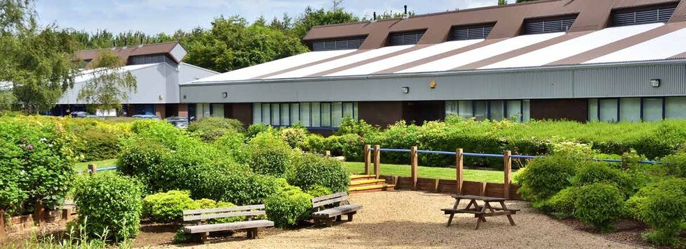 Research Ave S, Currie to rent - Building Photo - Image 2 of 11