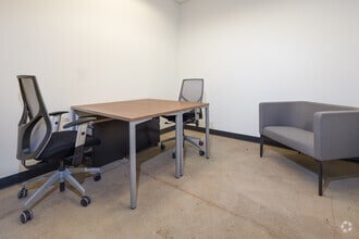 5113 S Harper Ave, Chicago, IL to rent Building Photo- Image 2 of 2