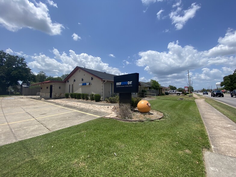 2401 N 16th St, Orange, TX for sale - Primary Photo - Image 1 of 17