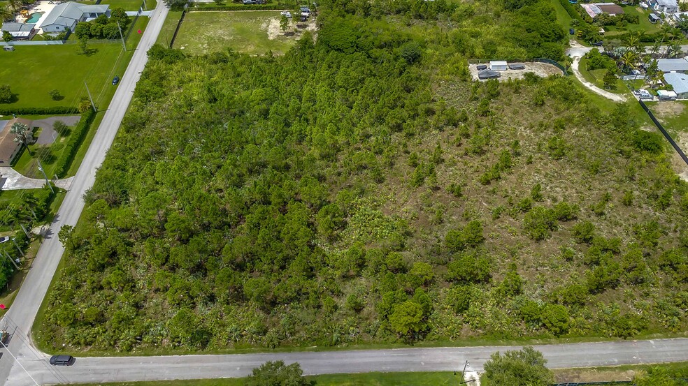 SW 232nd Street & 122nd Avenue, Miami, FL for sale - Building Photo - Image 1 of 23