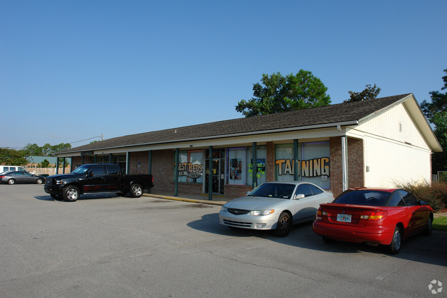 1652 W Highway 98, Mary Esther, FL for sale - Primary Photo - Image 1 of 8