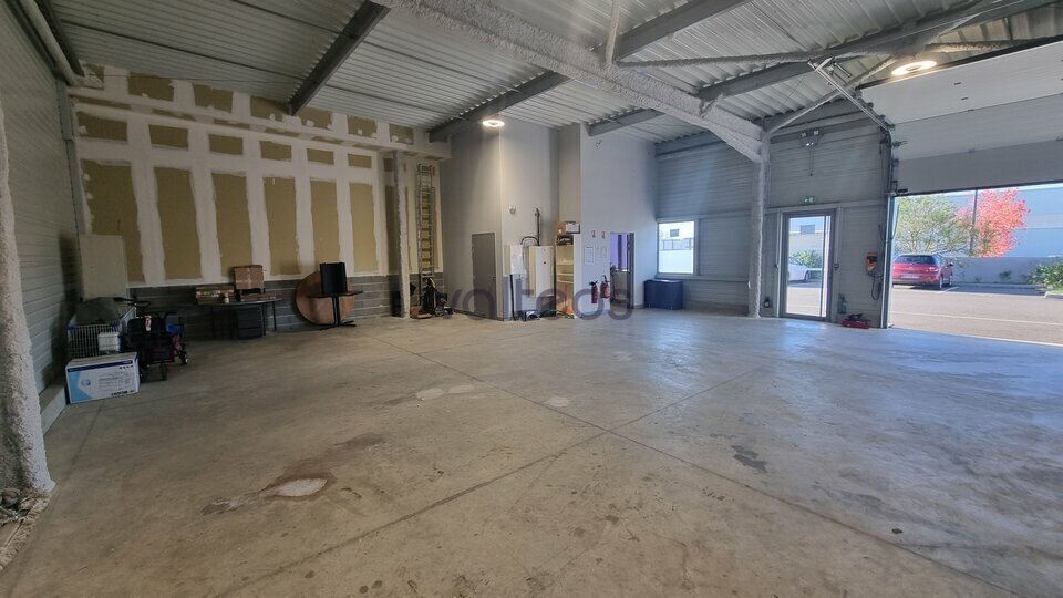 Light Industrial in Escalquens to rent - Interior Photo - Image 2 of 4