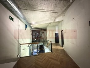 Retail in Barcelona, Barcelona to rent Interior Photo- Image 1 of 9