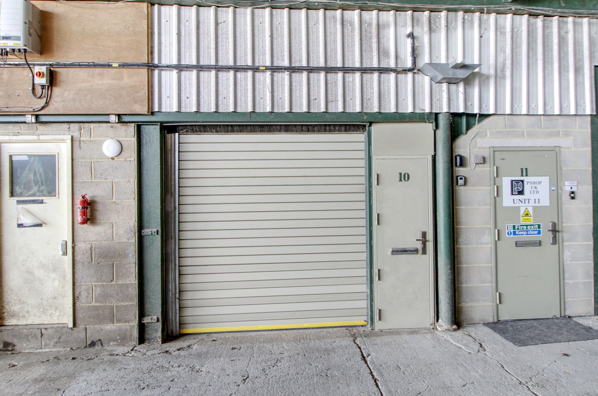 St Helena Ln, Plumpton Green to rent Building Photo- Image 1 of 2