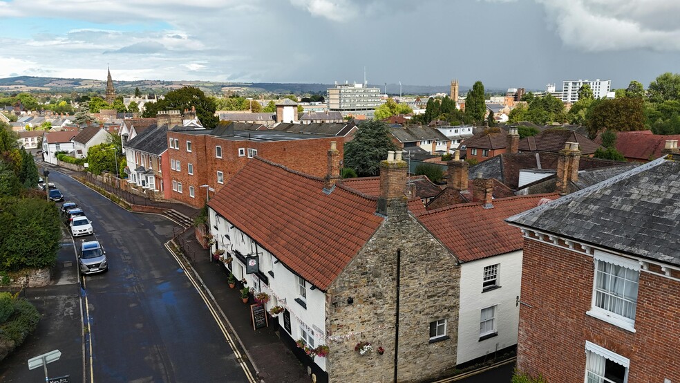 31 Wilton St, Taunton for sale - Building Photo - Image 2 of 11