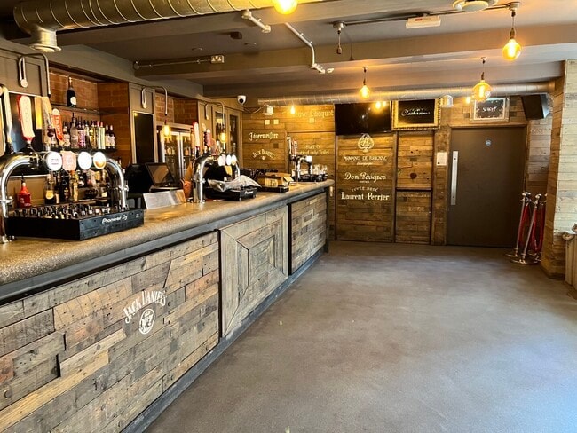 More details for 4-6 Rose Yard, Maidstone - Retail for Sale