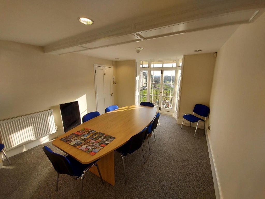 22 Mount Ephraim Rd, Tunbridge Wells to rent Interior Photo- Image 1 of 10