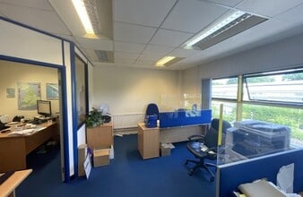 Unit B Hortonwood 31, Telford to rent Interior Photo- Image 1 of 2