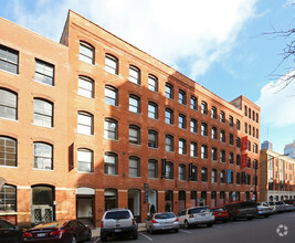 212 W Superior St, Chicago, IL for rent Building Photo- Image 1 of 16