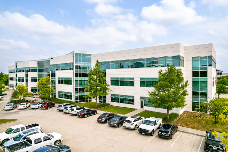 5600 Tennyson Pkwy, Plano, TX for rent - Building Photo - Image 1 of 10