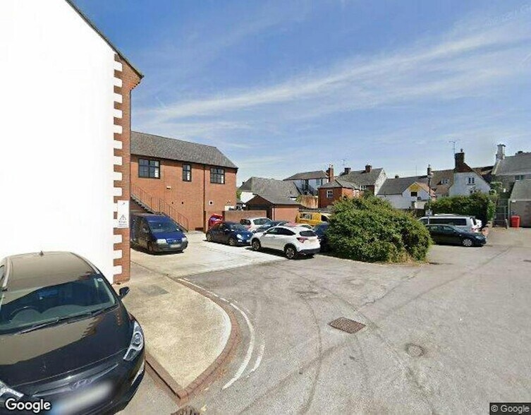 Borough Fields, Royal Wootton Bassett to rent - Building Photo - Image 1 of 3