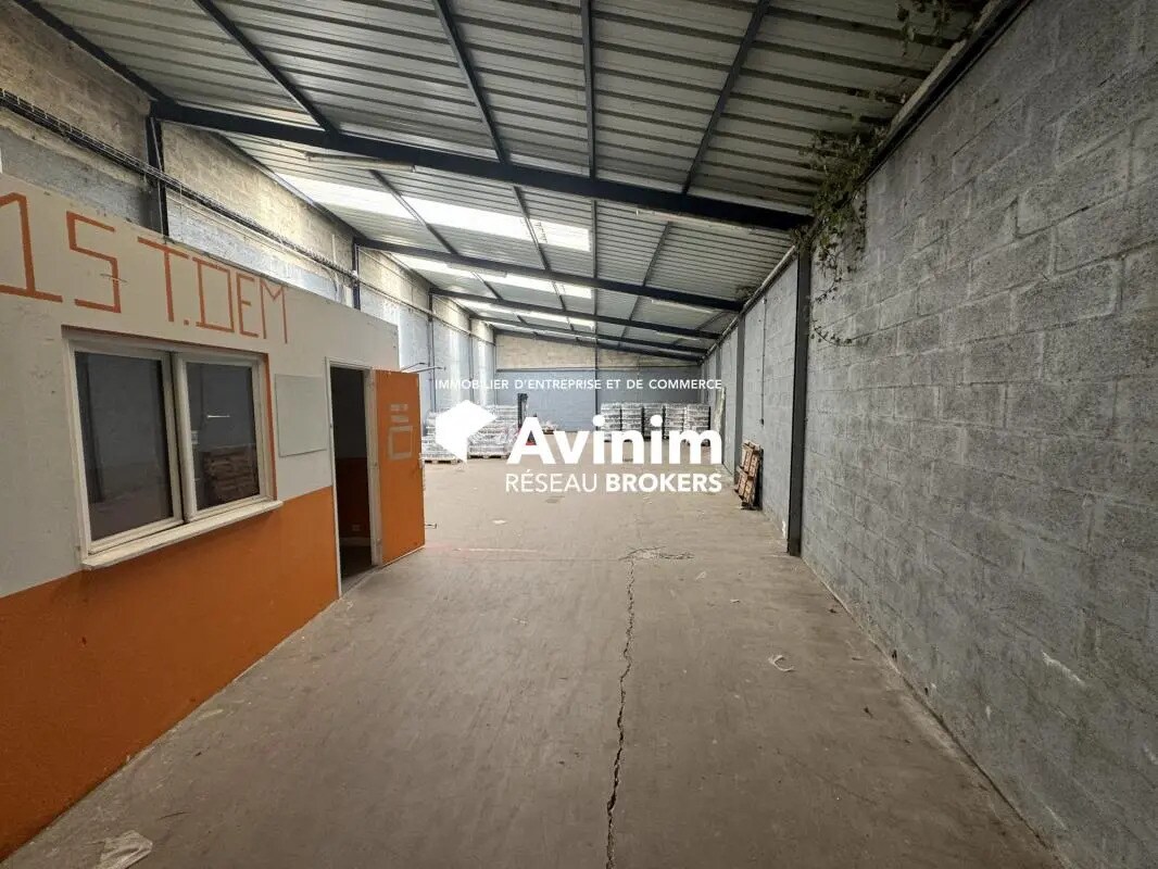 Industrial in Villeneuve-la-Garenne to rent Interior Photo- Image 1 of 4