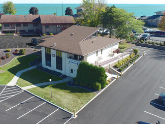 More details for 33 E Waldo Blvd, Manitowoc, WI - Office for Rent