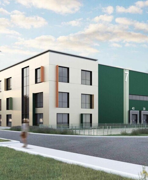 Industrial in Saint-Witz to rent - Building Photo - Image 2 of 3