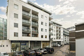 83 Crampton St, London to rent Building Photo- Image 2 of 9