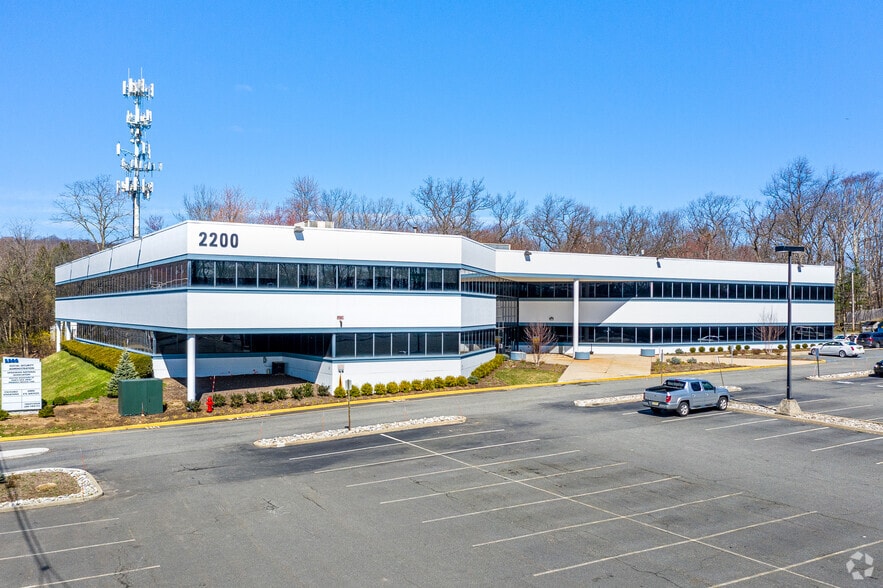 2200 State Rt 10, Parsippany, NJ to rent - Building Photo - Image 1 of 9