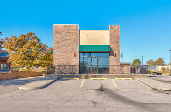 2400 N 14th St, Ponca City, OK for sale - Building Photo - Image 1 of 1