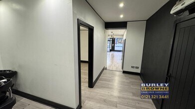 11 Bird St, Lichfield to rent Interior Photo- Image 2 of 6