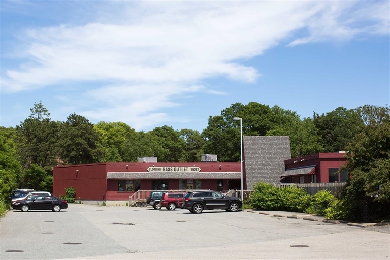 316 Main St, West Yarmouth, MA for rent - Primary Photo - Image 1 of 19