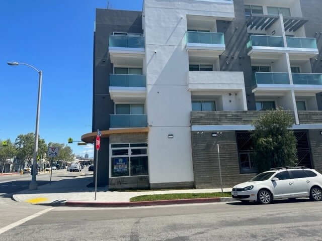 11588-11590 W Pico Blvd, Los Angeles, CA to rent - Building Photo - Image 2 of 16